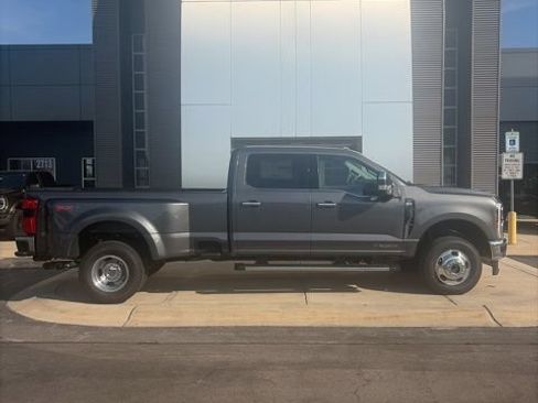 Used 2026 Ford F350 Lariat w/ Chrome Package AWD/4WD image 8
