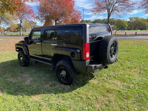Used 2008 HUMMER H3 Luxury w/ Chrome Appearance Package image 9