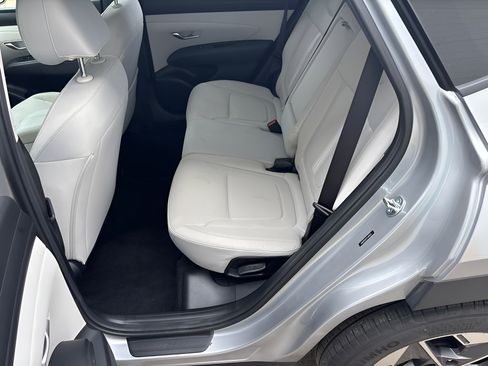 Used 2026 Hyundai Tucson SEL FWD image 10