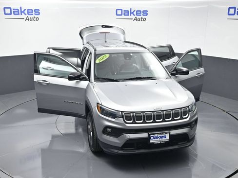 Used 2022 Jeep Compass Latitude AWD/4WD image 55