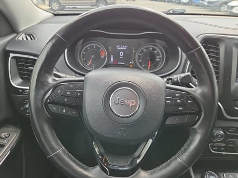 Used 2020 Jeep Cherokee Latitude Plus AWD/4WD image 32
