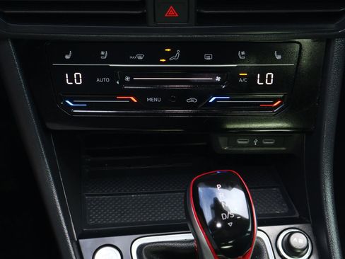 Used 2025 Volkswagen Jetta GLI Autobahn image 25