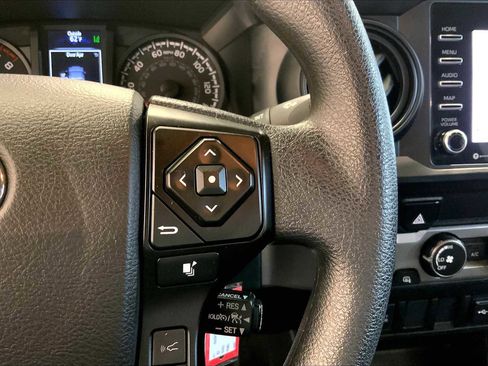 Used 2022 Toyota Tacoma SR image 22