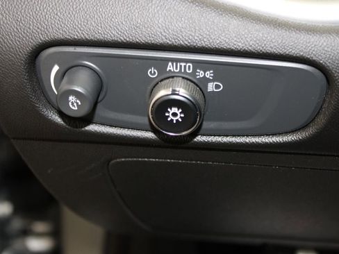 Used 2024 Chevrolet Malibu LT FWD image 34
