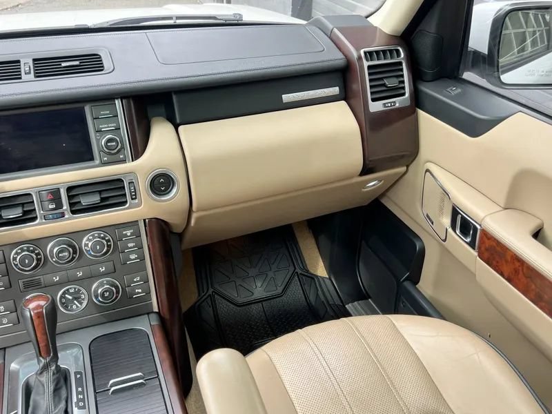 Used 2012 Land Rover Range Rover HSE LUX AWD/4WD image 17