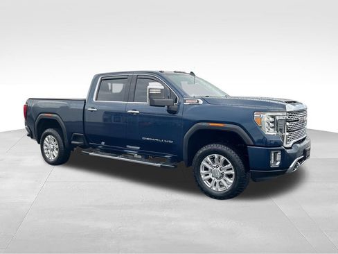 Used 2022 GMC Sierra 2500 Denali AWD/4WD image 2