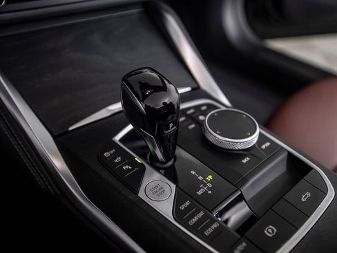 Used 2022 BMW M440i Convertible RWD image 36