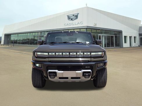 Used 2024 GMC Hummer EV 2X w/ LPO, Illumination Package AWD/4WD image 2