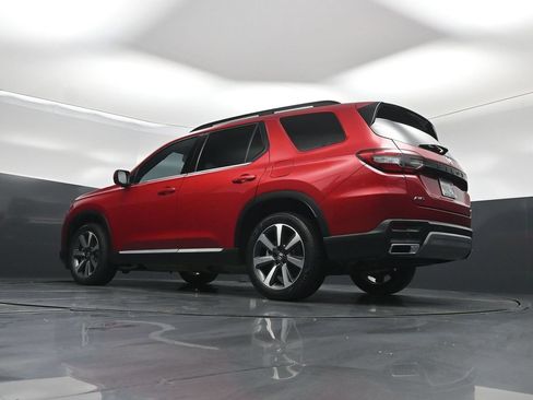 Used 2023 Honda Pilot Elite image 45