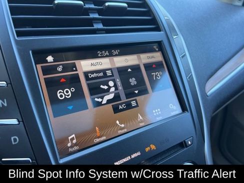 Used 2019 Lincoln MKC Select w/ Select Plus Package image 16