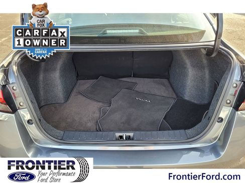 Used 2025 Nissan Versa SV image 7