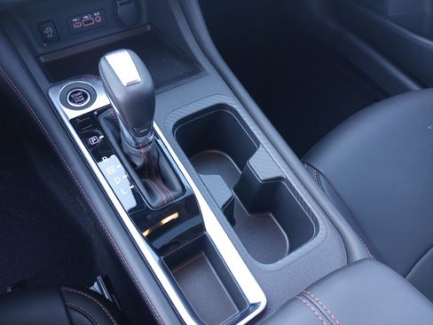 Used 2024 Nissan Sentra SR w/ SR Premium Package image 19