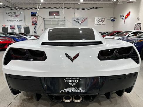Used 2016 Chevrolet Corvette Stingray Coupe RWD image 8