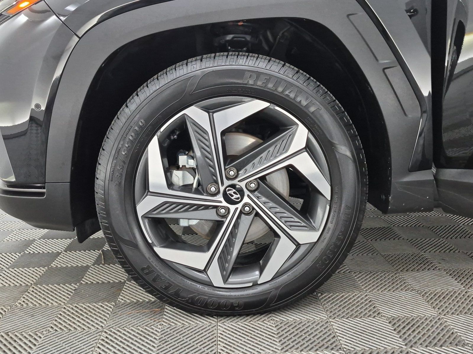 Used 2023 Hyundai Tucson Limited AWD/4WD image 28