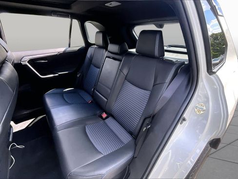 Used 2022 Toyota RAV4 XSE AWD/4WD image 20