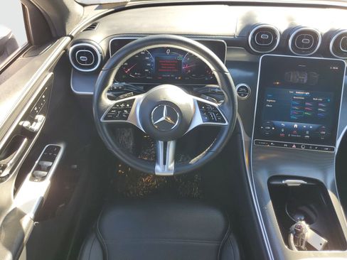 Used 2024 Mercedes-Benz GLC 300 image 12