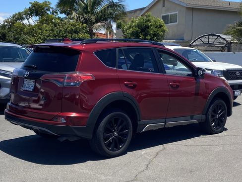 Used 2018 Toyota RAV4 Adventure AWD/4WD image 3