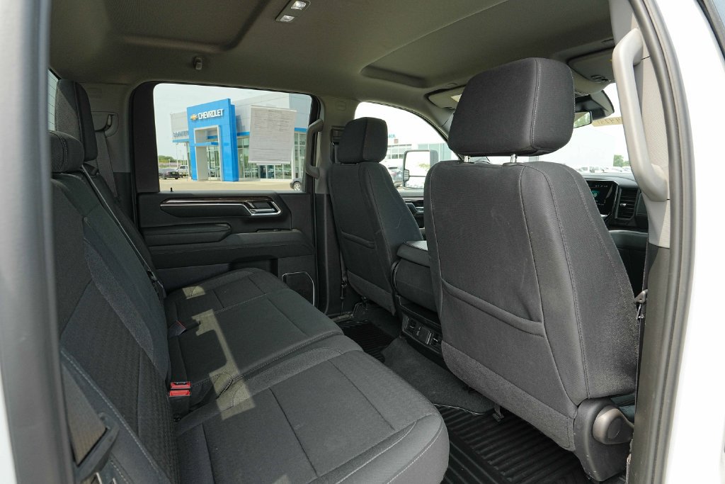 Used 2025 Chevrolet Silverado 2500 LT w/ Convenience Package AWD/4WD image 25