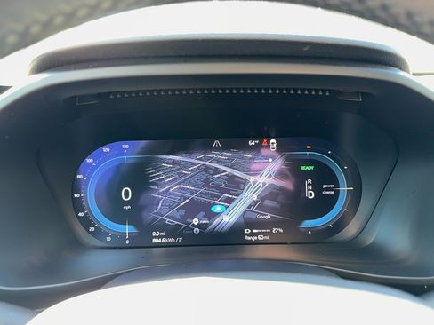 Certified 2023 Volvo C40 Recharge Core w/ Protection Package Premier image 19