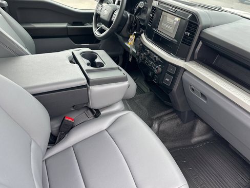 New 2026 Ford F550 4x4 Supercab Super Duty image 14