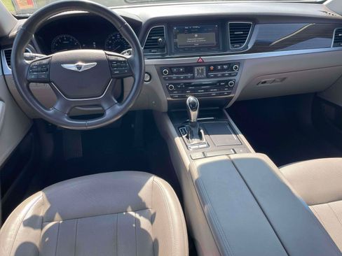 Used 2016 Hyundai Genesis 3.8 RWD image 15