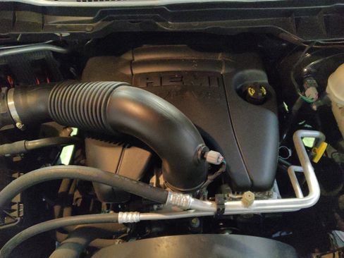 Used 2016 RAM 1500 Laramie w/ Convenience Group image 30