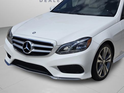 Used 2014 Mercedes-Benz E 350 Sedan image 32