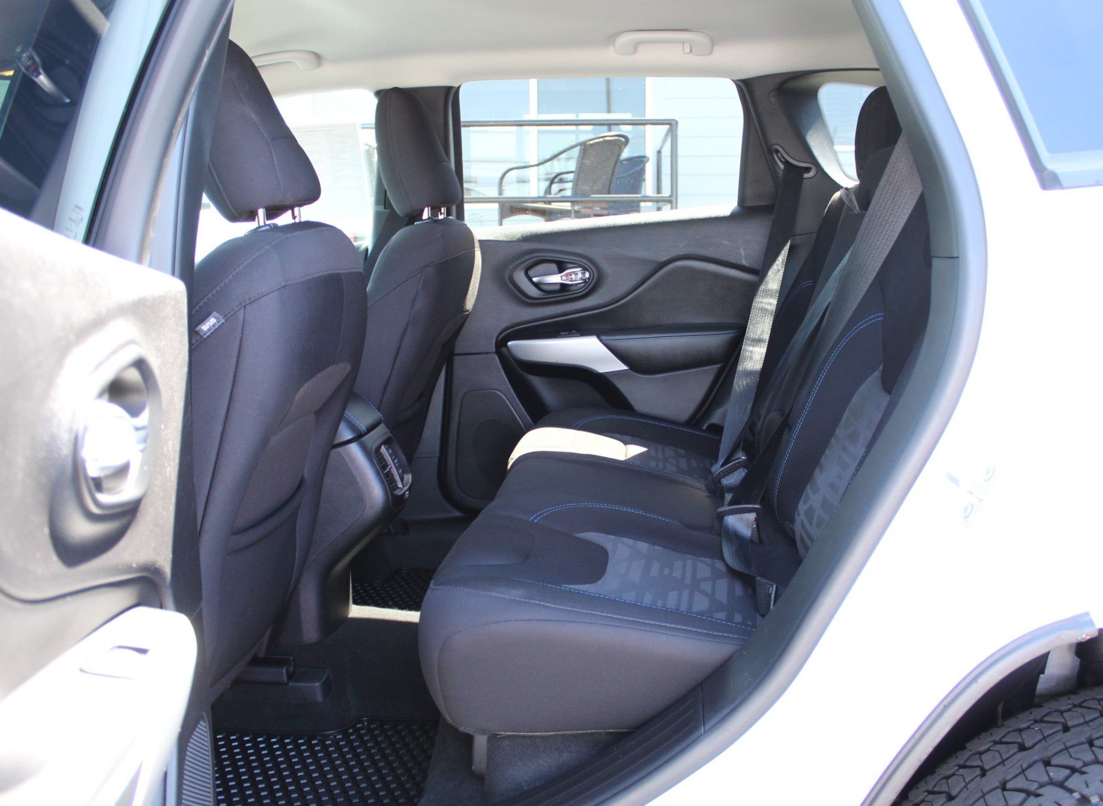 Used 2019 Jeep Cherokee Sport AWD/4WD image 22