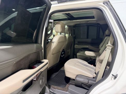 Used 2019 Ford Expedition Limited w/ Texas Edition Package AWD/4WD image 11
