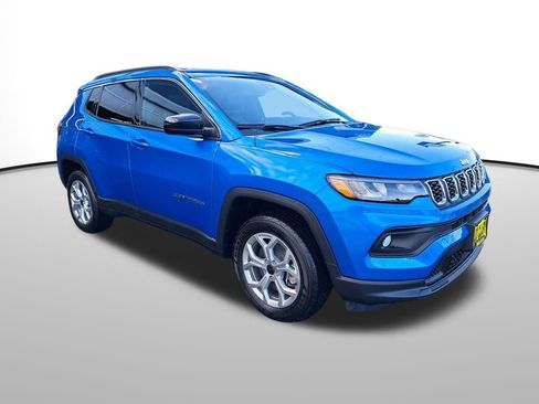 New 2026 Jeep Compass Latitude image 8