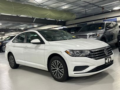 Used 2020 Volkswagen Jetta SE w/ SE Cold Weather Package