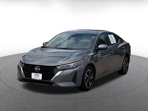 Used 2025 Nissan Sentra SV image 7