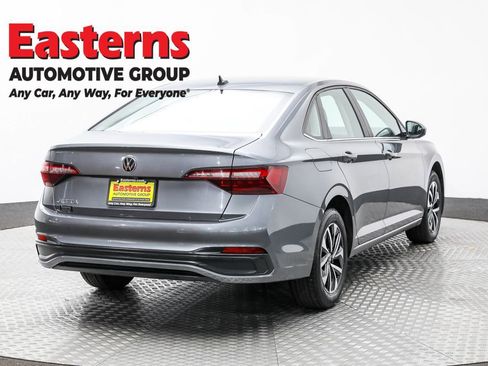 Used 2024 Volkswagen Jetta S image 5
