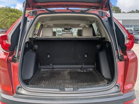 Used 2017 Honda CR-V Touring image 6