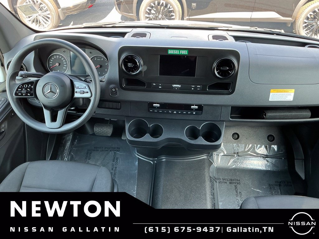 Used 2024 Mercedes-Benz Sprinter 2500 image 11