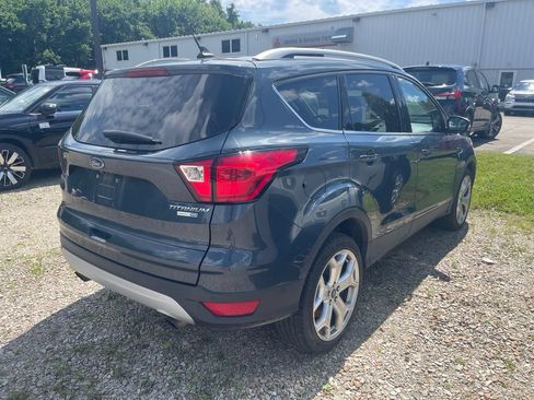 Used 2019 Ford Escape Titanium AWD/4WD image 2