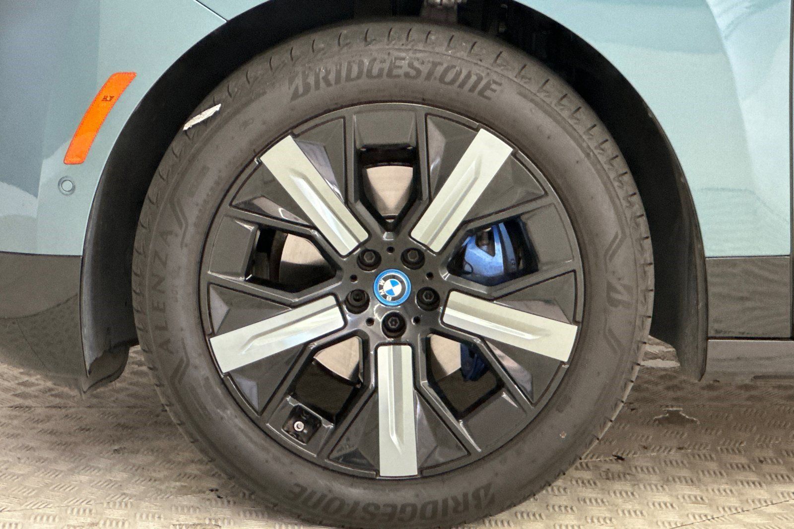 Certified 2024 BMW iX xDrive50 w/ Premium Package AWD/4WD image 12