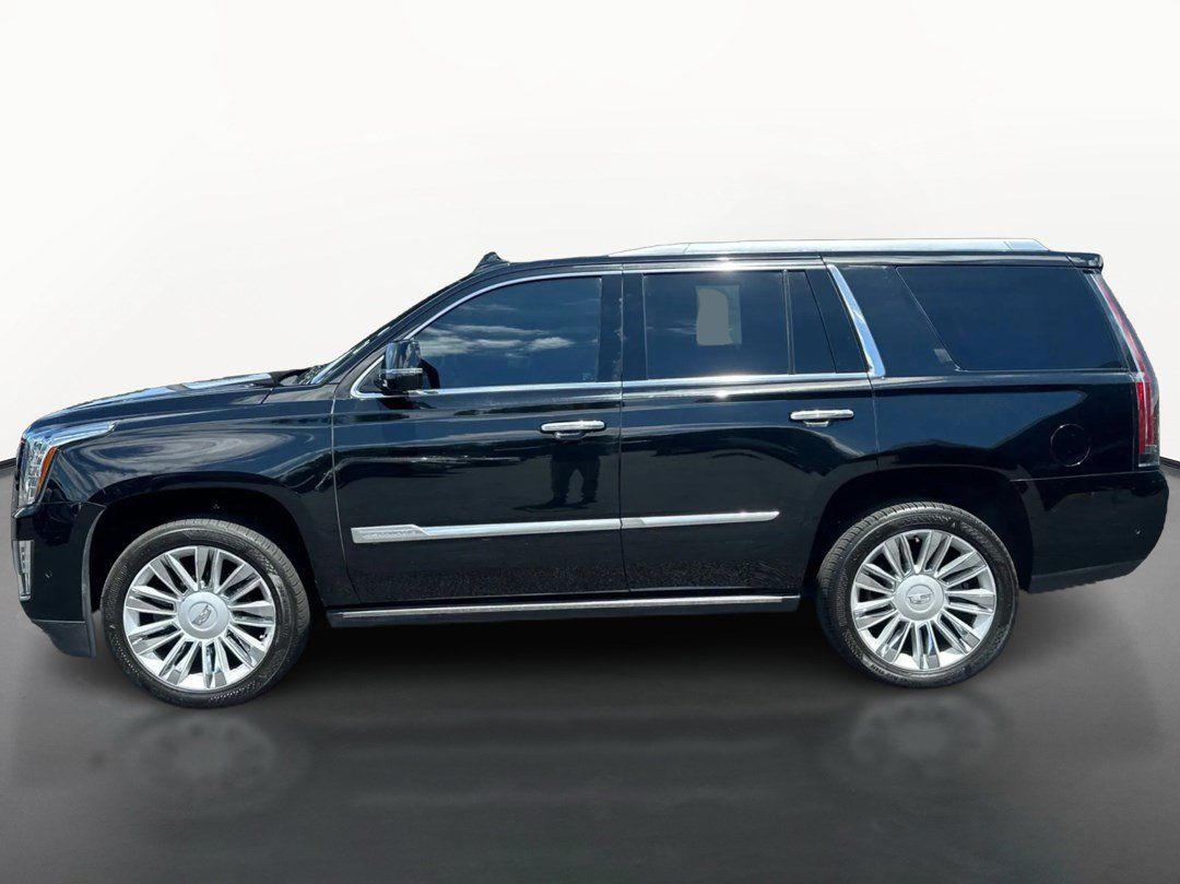 Used 2017 Cadillac Escalade Platinum AWD/4WD image 6
