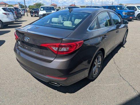 Used 2017 Hyundai Sonata SE FWD image 5