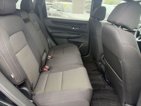 Used 2025 Honda CR-V Sport image 16