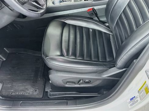 Certified 2024 Ford Edge SEL w/ Convenience Package AWD/4WD image 28