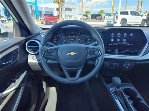 Certified 2026 Chevrolet Trax LS w/ LS Convenience Package FWD image 9