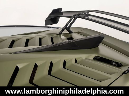 Used 2023 Lamborghini Huracan STO RWD image 46