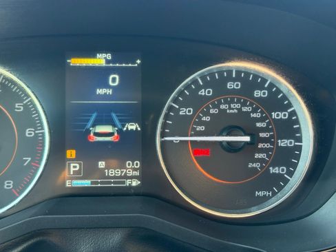 Used 2019 Subaru Crosstrek 2.0i Limited AWD/4WD image 8