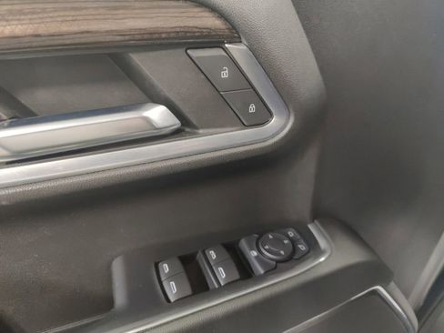 Used 2023 Chevrolet Silverado 1500 LT image 18