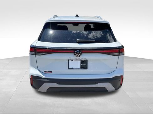 Used 2025 Volkswagen Tiguan S FWD image 6