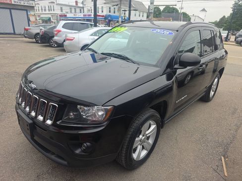 Used 2016 Jeep Compass Sport w/ Power Value Group AWD/4WD image 3