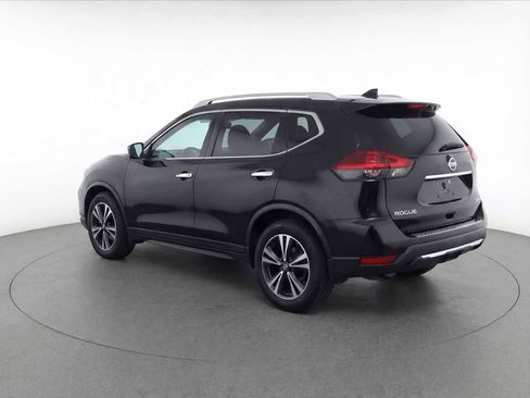 Used 2019 Nissan Rogue SV w/ Premium Package image 4