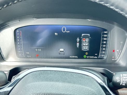 Used 2025 Honda Pilot Elite image 22