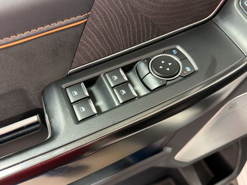 Used 2023 Ford F150 Platinum w/ Equipment Group 701A High image 11